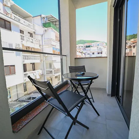 Garni Mb Premium Hotel 4*